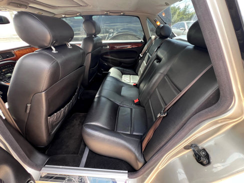 Used 1999 Jaguar XJ8 image 41