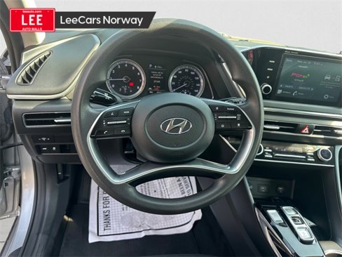 Used 2021 Hyundai Sonata SEL w/ Preferred Accessory Package image 12