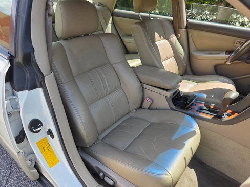 Used 2001 Lexus ES 330 image 29