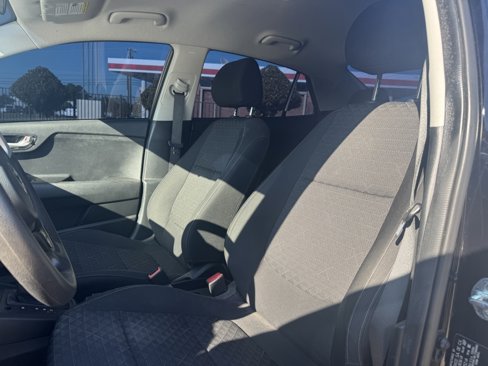 Used 2021 Kia Rio LX image 9