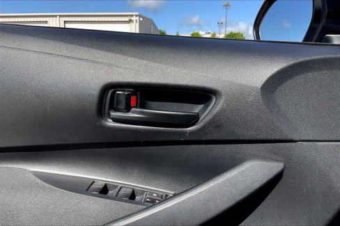 Used 2023 Toyota Corolla LE image 28
