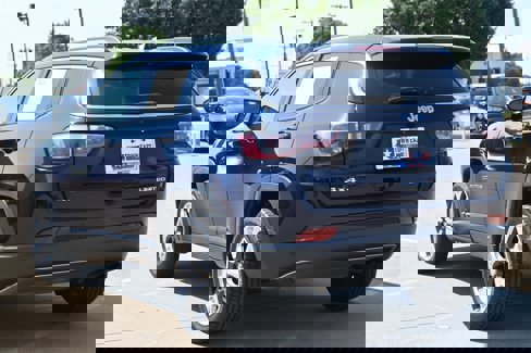 Used 2019 Jeep Compass Limited w/ Safety & Security Group image 5