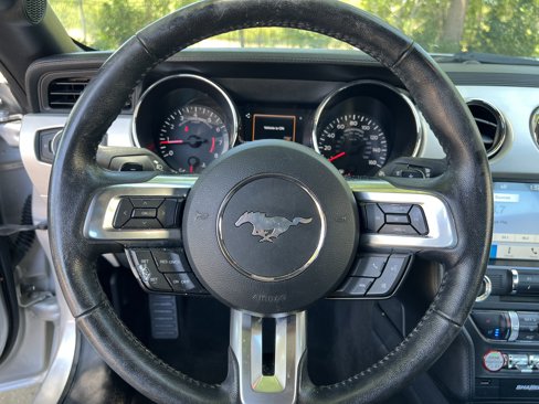 Used 2017 Ford Mustang Premium image 16
