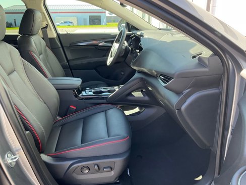Used 2022 Buick Envision Essence w/ Sport Touring Package image 22