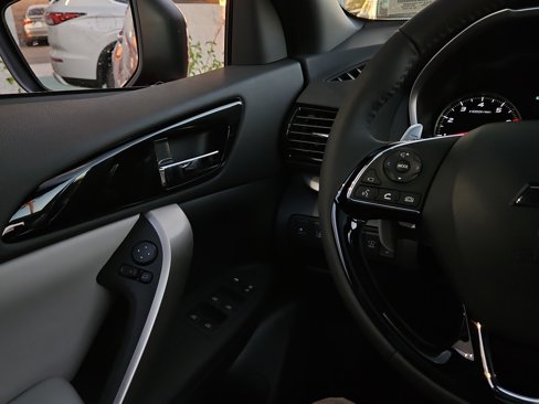 New 2025 Mitsubishi Eclipse Cross SEL image 19