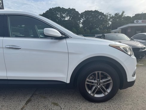 Used 2018 Hyundai Santa Fe Sport image 16