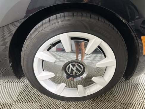 Used 2019 Volkswagen Beetle 2.0T image 25