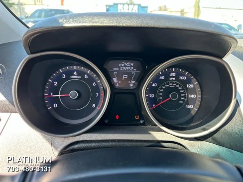 Used 2012 Hyundai Elantra GLS image 9