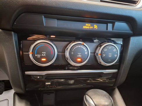 Used 2017 MAZDA MAZDA6 Sport image 16