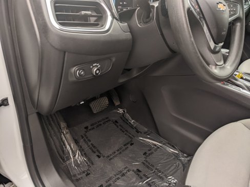 Certified 2021 Chevrolet Equinox LS w/ LS Convenience Package image 17