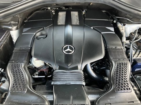 Used 2019 Mercedes-Benz GLE 400 4MATIC image 17