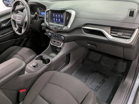 Used 2024 GMC Terrain SLE image 29