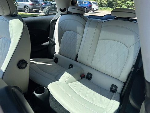 Used 2020 MINI Cooper S w/ Signature Upholstery Package image 22