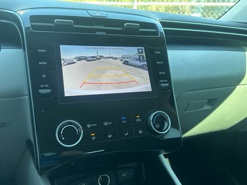 Used 2022 Hyundai Tucson SE image 21