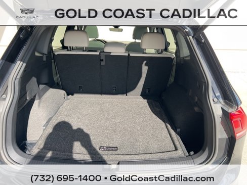 Used 2022 Volkswagen Tiguan SE R-Line image 10