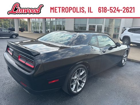Used 2022 Dodge Challenger GT image 6