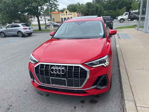 Used 2025 Audi Q3 2.0T Premium image 47
