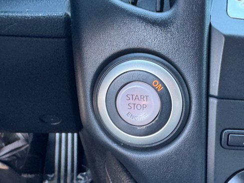 Used 2010 Nissan 370Z Touring w/ Sport Pkg image 28