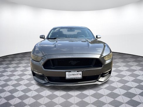 Used 2016 Ford Mustang Coupe image 8
