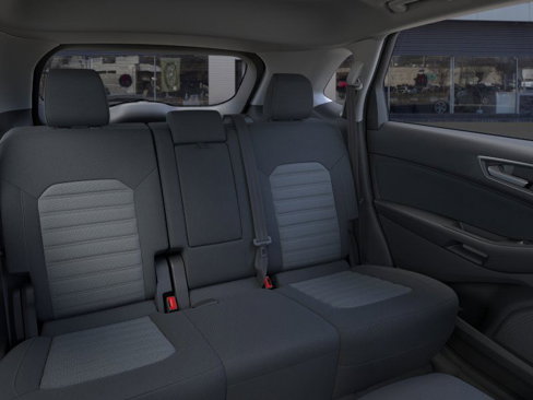New 2024 Ford Edge SE image 11