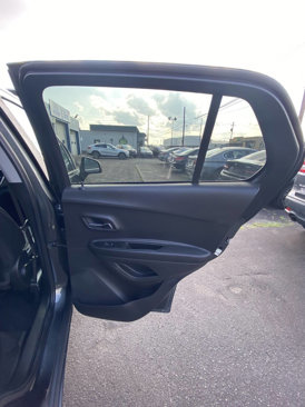 Used 2020 Chevrolet Trax LT w/ Driver Confidence Package image 39