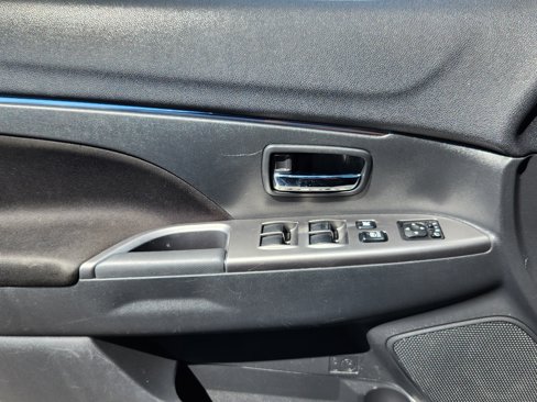 Used 2021 Mitsubishi Outlander Sport SE image 7