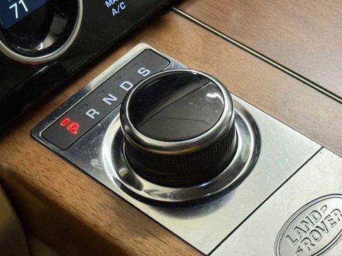 Used 2019 Land Rover Range Rover HSE image 30