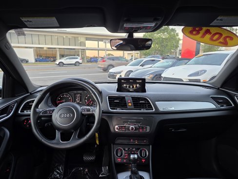 Used 2018 Audi Q3 2.0T Premium image 54