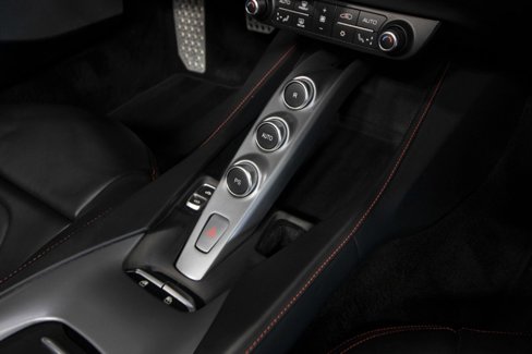 Used 2020 Ferrari Portofino image 53
