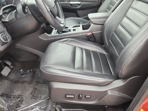 Used 2019 Ford Escape Titanium image 7