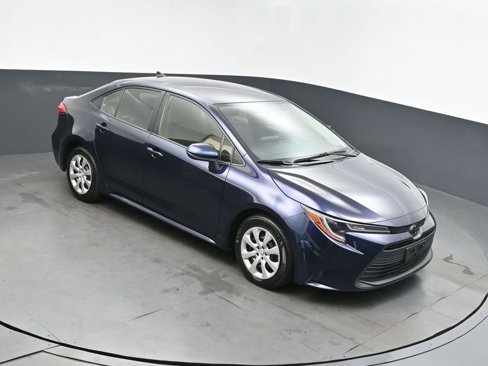 Used 2023 Toyota Corolla LE image 37