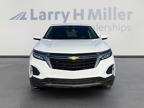 Used 2023 Chevrolet Equinox LT w/ LPO, Floor Liner Package image 8