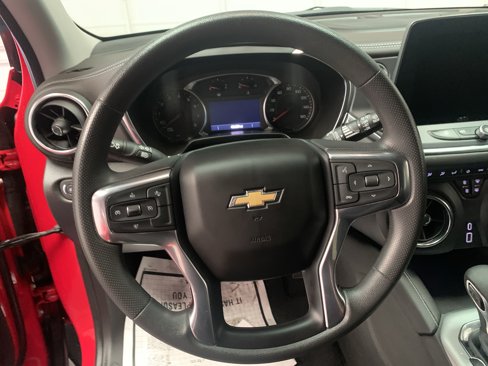 Used 2023 Chevrolet Blazer LT image 17