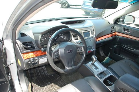 Used 2012 Subaru Outback 2.5i Limited w/ Moonroof Pkg image 11