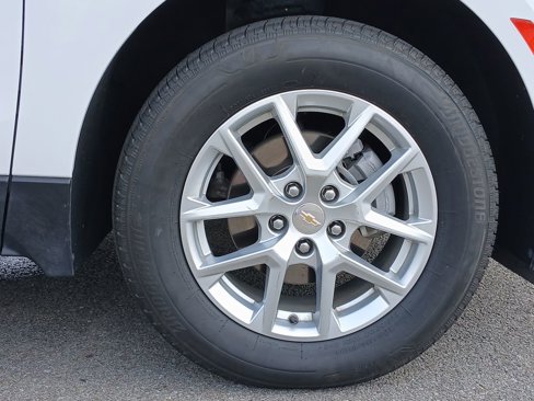 Used 2024 Chevrolet Equinox LT image 34