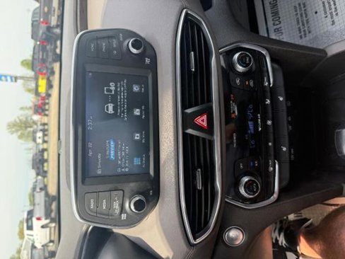Used 2020 Hyundai Santa Fe SEL w/ Convenience + Premium Package image 32