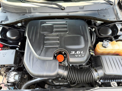 Used 2022 Dodge Charger SXT w/ Blacktop Package image 28