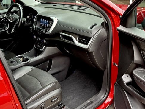 Certified 2022 GMC Terrain SLT image 25