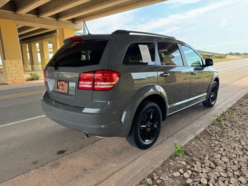 Used 2020 Dodge Journey SE w/ SE Popular Equipment Group image 3