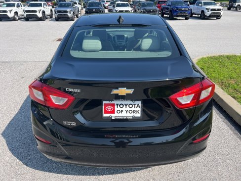 Used 2018 Chevrolet Cruze LS image 5