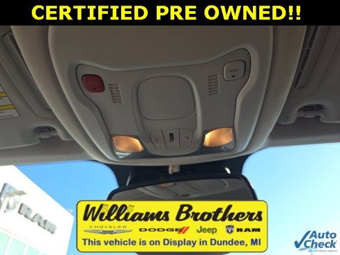 Certified 2022 Jeep Renegade Latitude w/ Convenience Group image 22