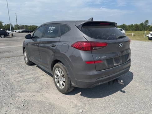Used 2020 Hyundai Tucson SE w/ Cargo Package image 3