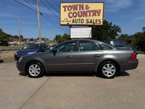 Used 2005 Ford Five Hundred SEL image 4