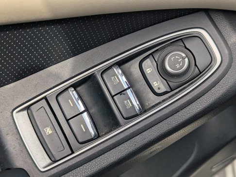 Used 2020 Subaru Ascent Limited w/ Technology Package image 21