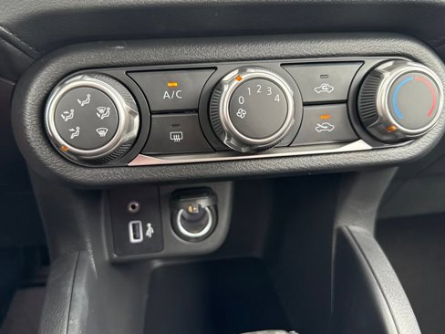 New 2025 Nissan Versa S w/ Trunk Package image 18