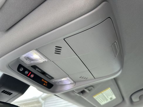 Used 2020 Chevrolet Equinox LT image 20