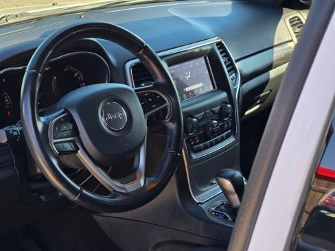 Certified 2021 Jeep Grand Cherokee Laredo image 22