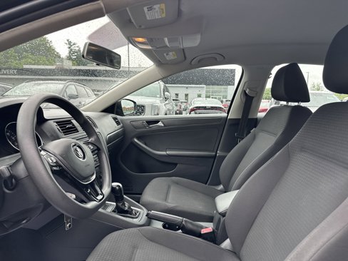 Used 2015 Volkswagen Jetta S image 11