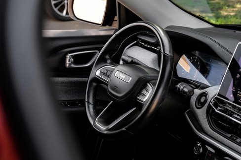 Used 2022 Jeep Compass Latitude image 24