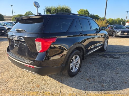 Used 2024 Ford Explorer XLT w/ Equipment Group 202A image 5